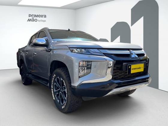 MITSUBISHI L200 TRITON 2.4 16V TURBO DIESEL SPORT HPE-S CD 4P 4X4 AUTOMÁTICO MITSUBISHI L200 TRITON 2.4 16V TURBO DIESEL SPORT HPE-S CD 4P 4X4 AUTOMÁTICO